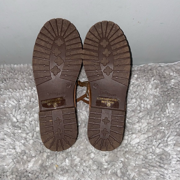 nwot studded boots - Picture 5 of 12